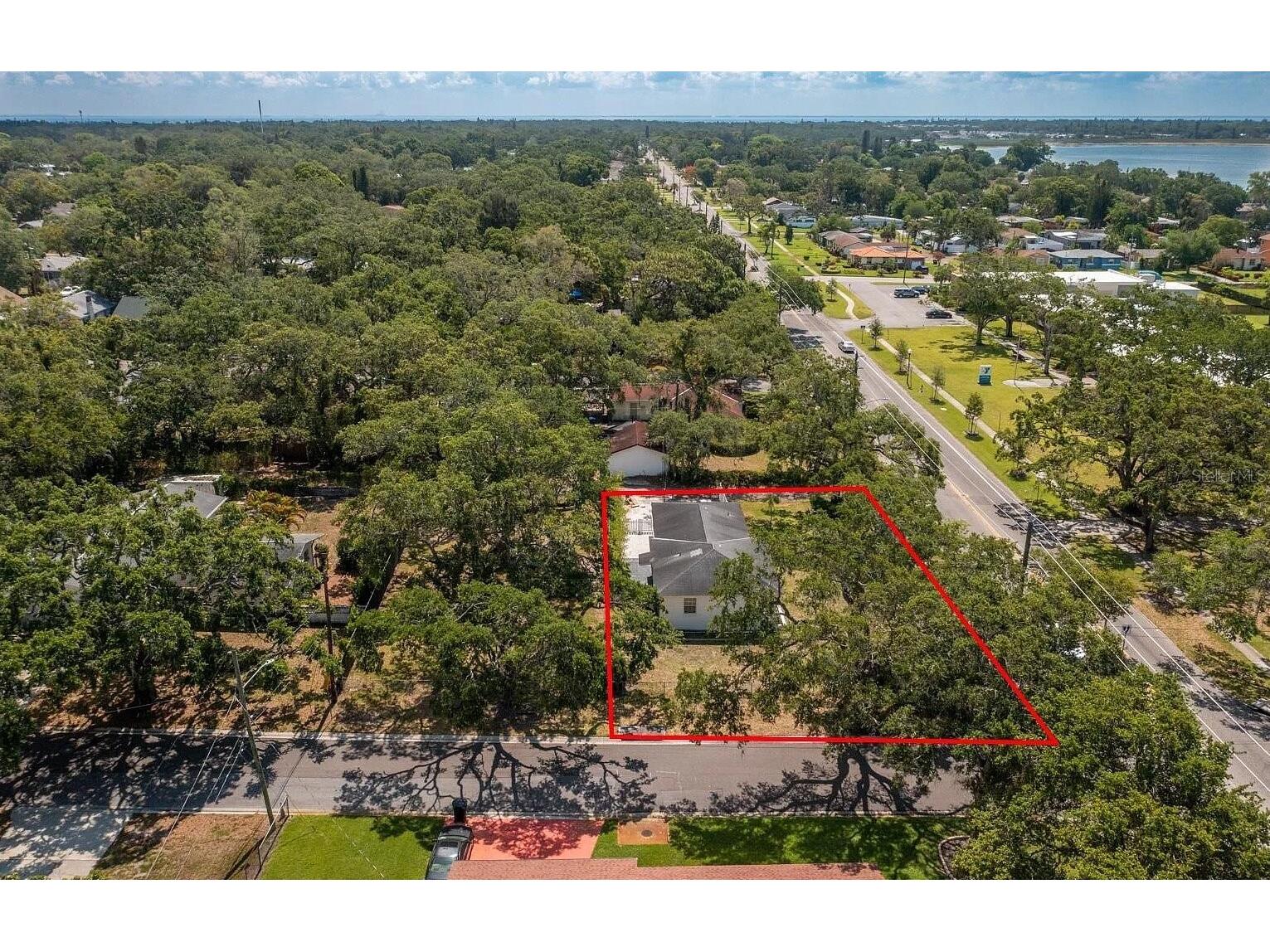 2127 26th Avenue S Saint Petersburg FL 33712 TB8474357 image4