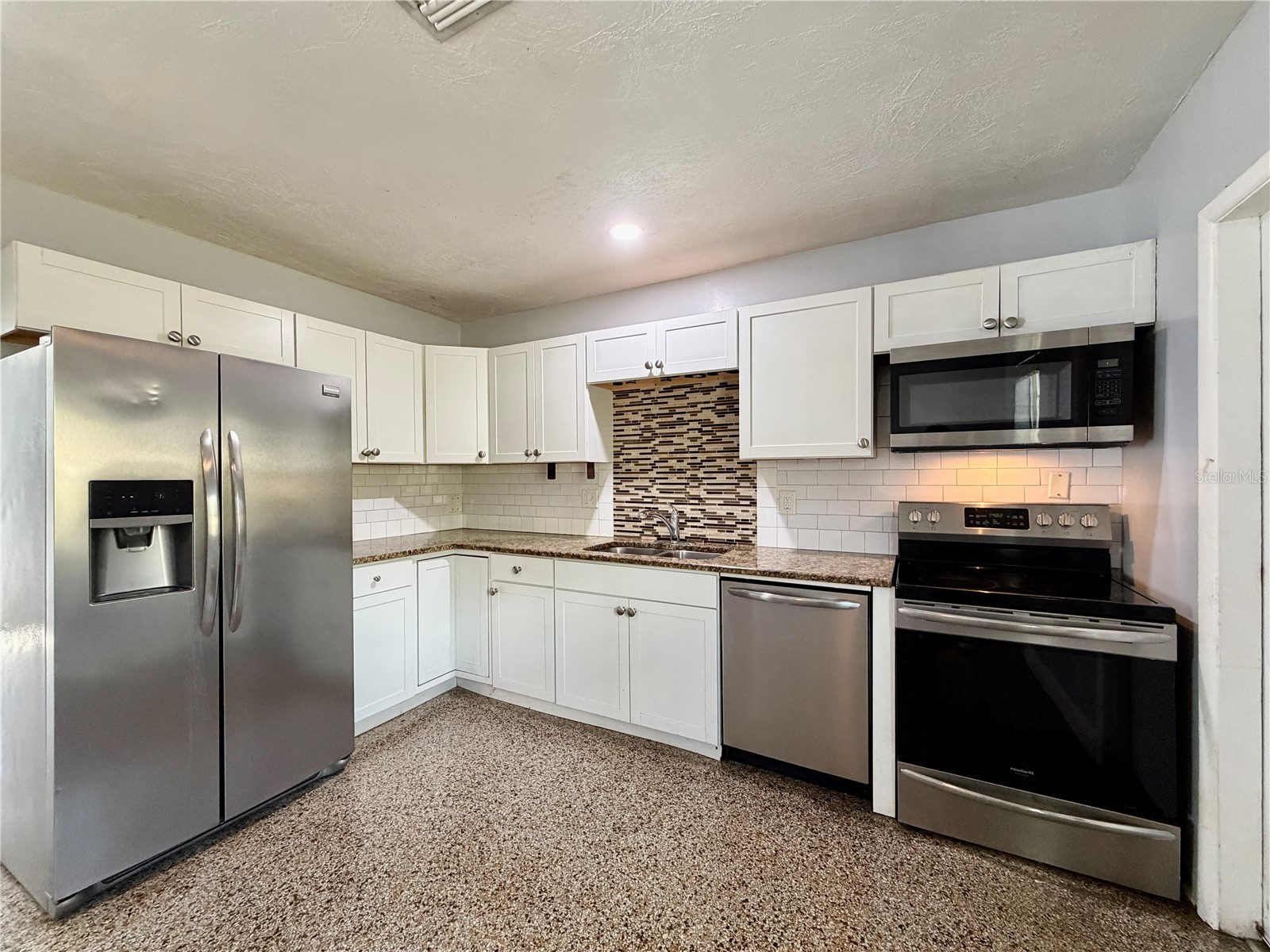 2127 26th Avenue S Saint Petersburg FL 33712 TB8474357 image9