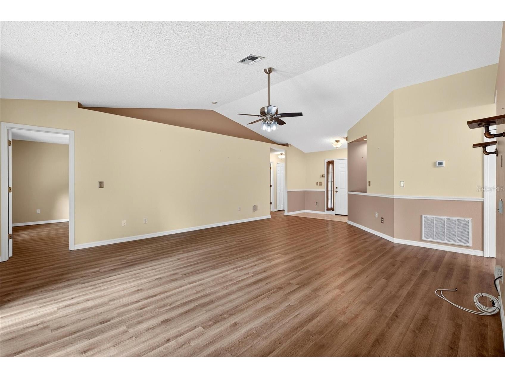 2127 King Richards Court Orange City FL 32763 V4949357 image6