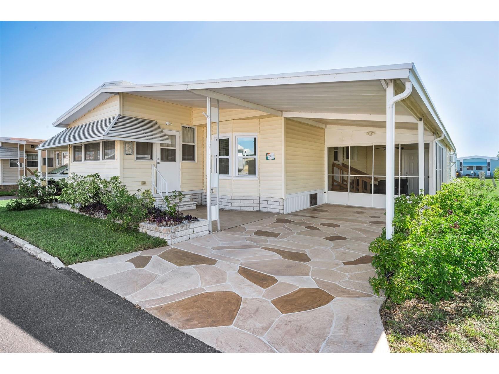 2127 Kona Drive Holiday FL 34691 W7886888 image1