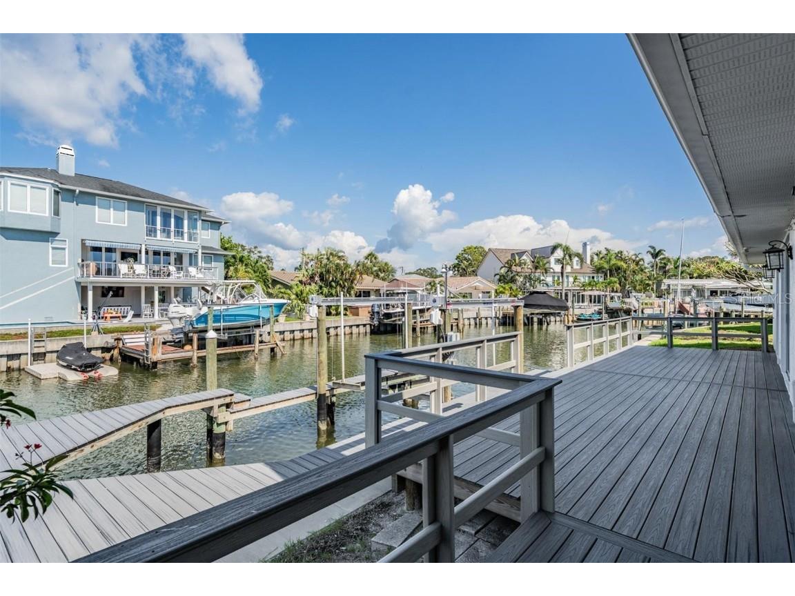 2127 Lagoon Drive Dunedin FL 34698 TB8402530 image26