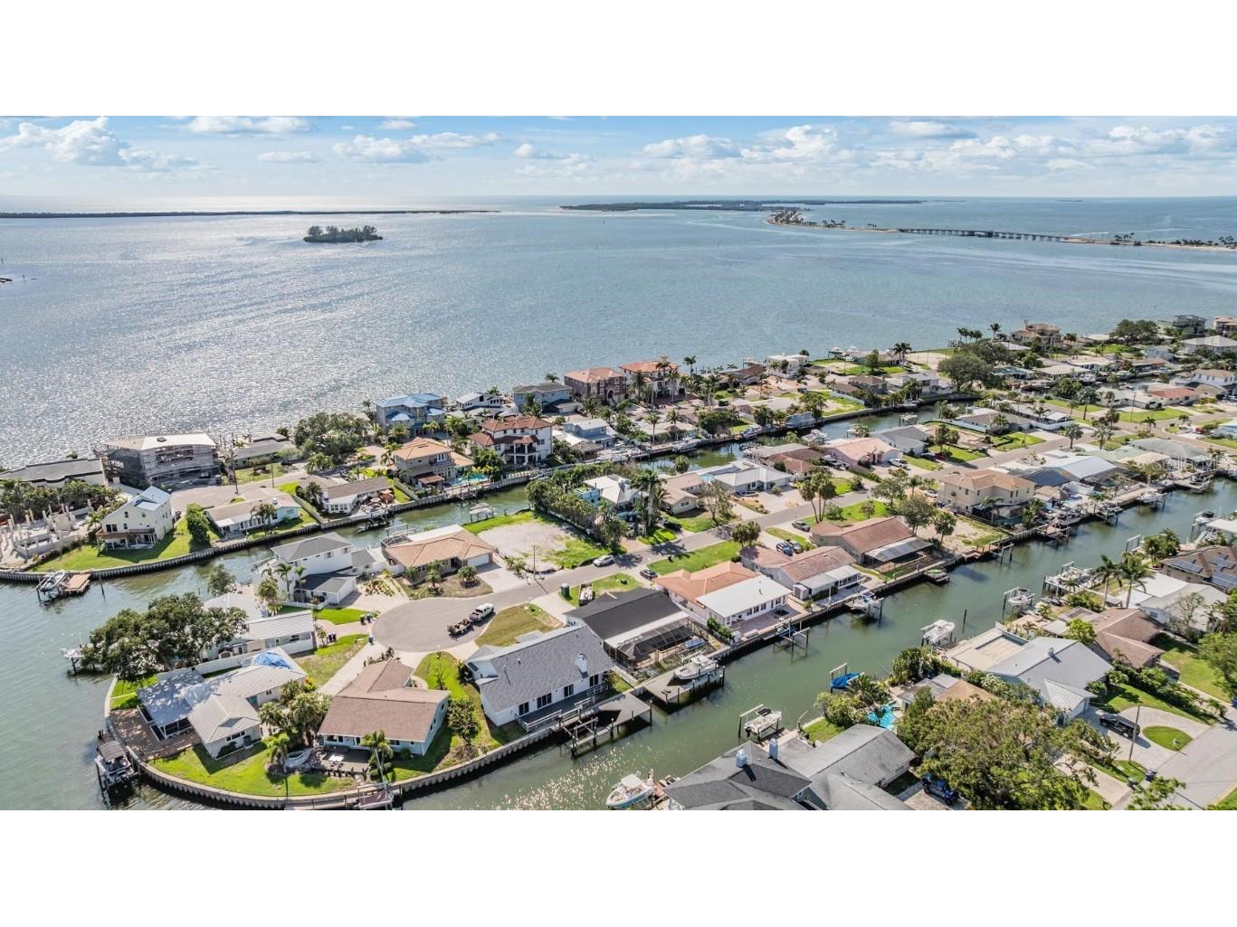 2127 Lagoon Drive Dunedin FL 34698 TB8402530 image3