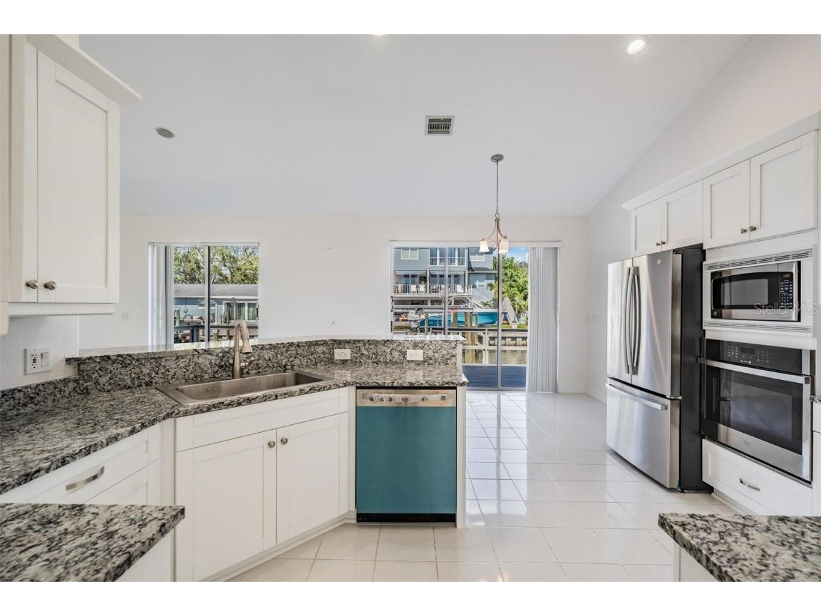 2127 Lagoon Drive Dunedin FL 34698 TB8402530 image7