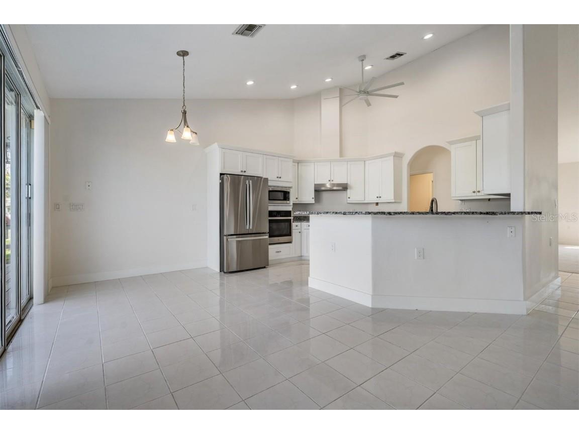 2127 Lagoon Drive Dunedin FL 34698 TB8402530 image9