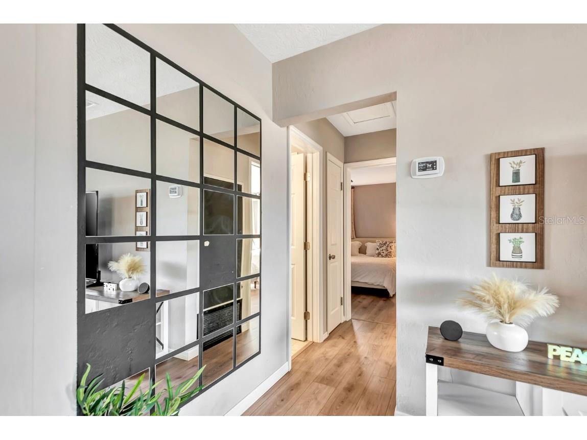 2127 Lee Lane Sarasota FL 34231 A4676387 image11