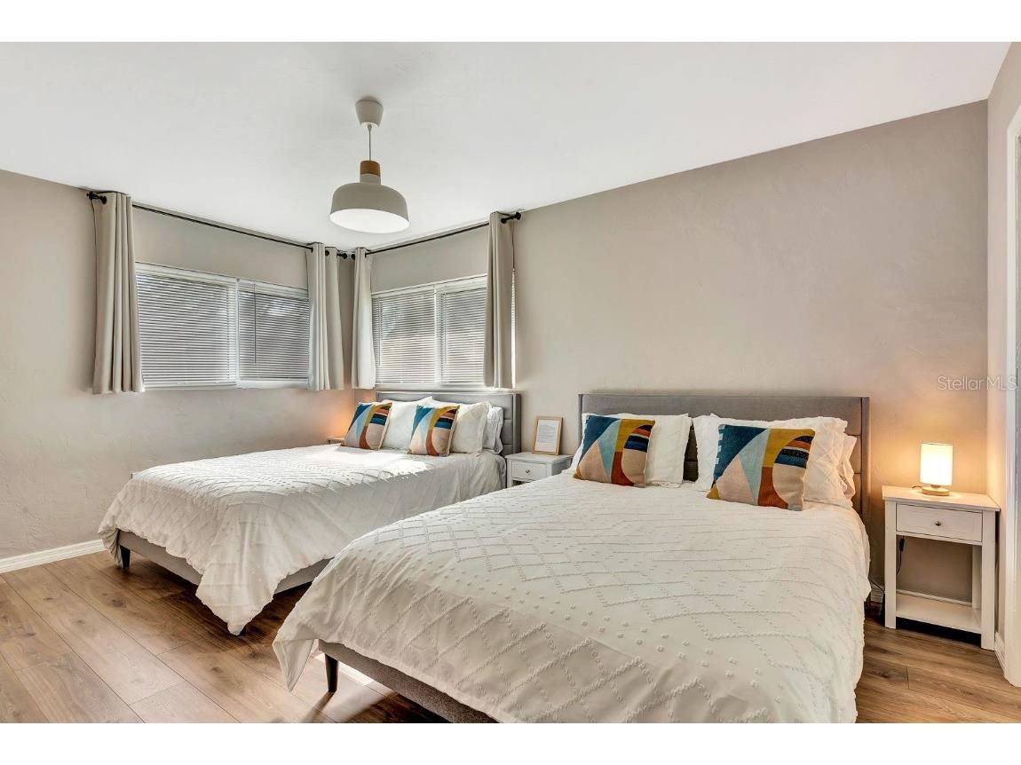 2127 Lee Lane Sarasota FL 34231 A4676387 image23