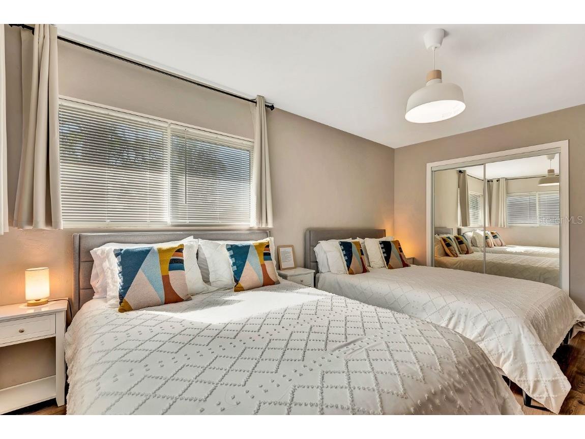 2127 Lee Lane Sarasota FL 34231 A4676387 image24