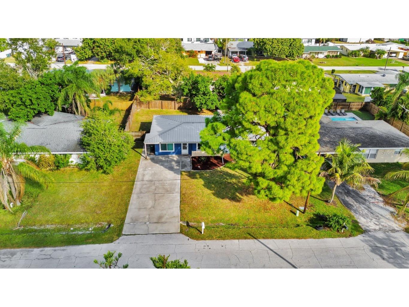 2127 Lee Lane Sarasota FL 34231 A4676387 image37