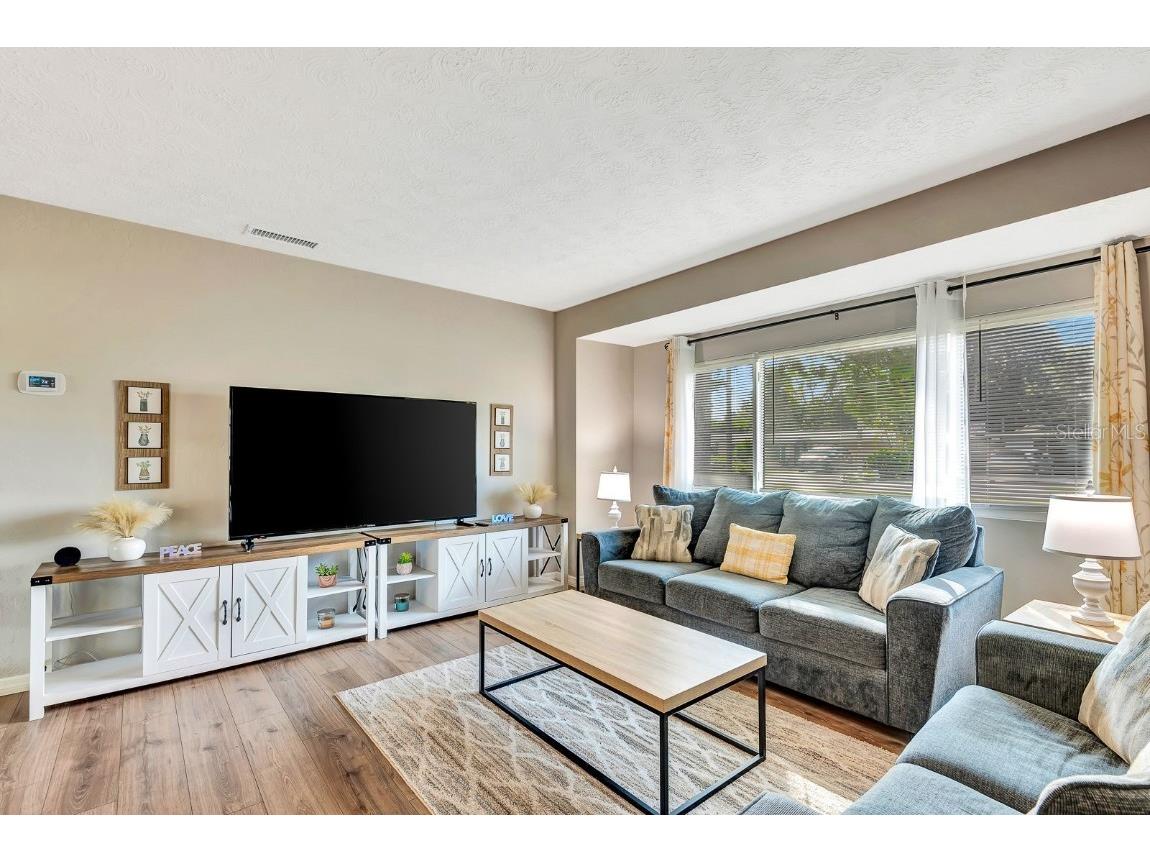 2127 Lee Lane Sarasota FL 34231 A4676387 image7