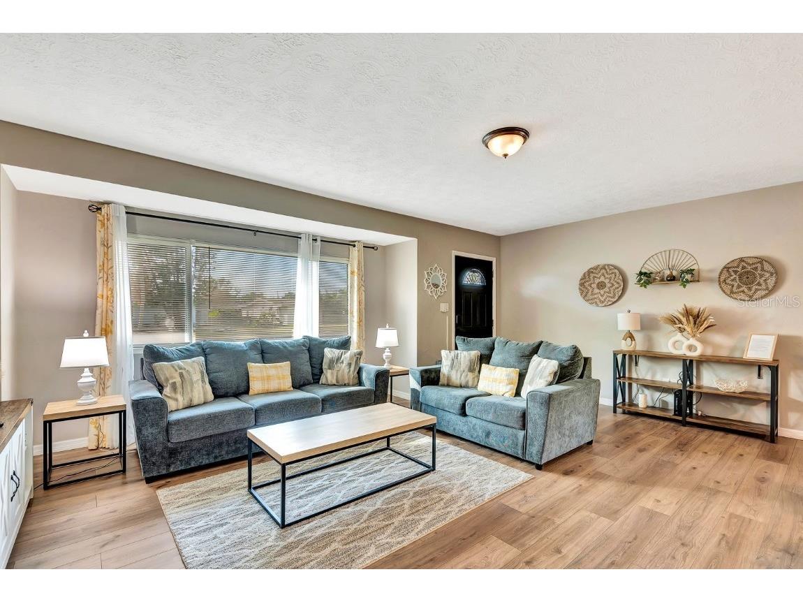 2127 Lee Lane Sarasota FL 34231 A4676387 image8