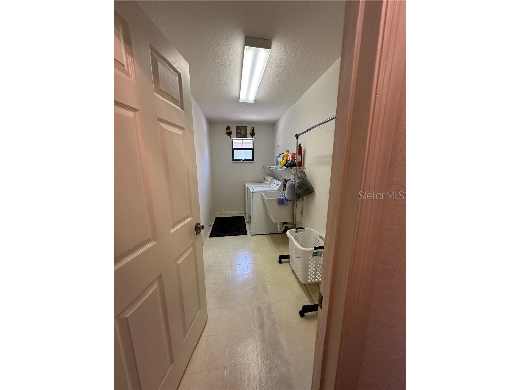 2127 N.E. 40th Ave. Ocala FL 34470 OM699658 image25