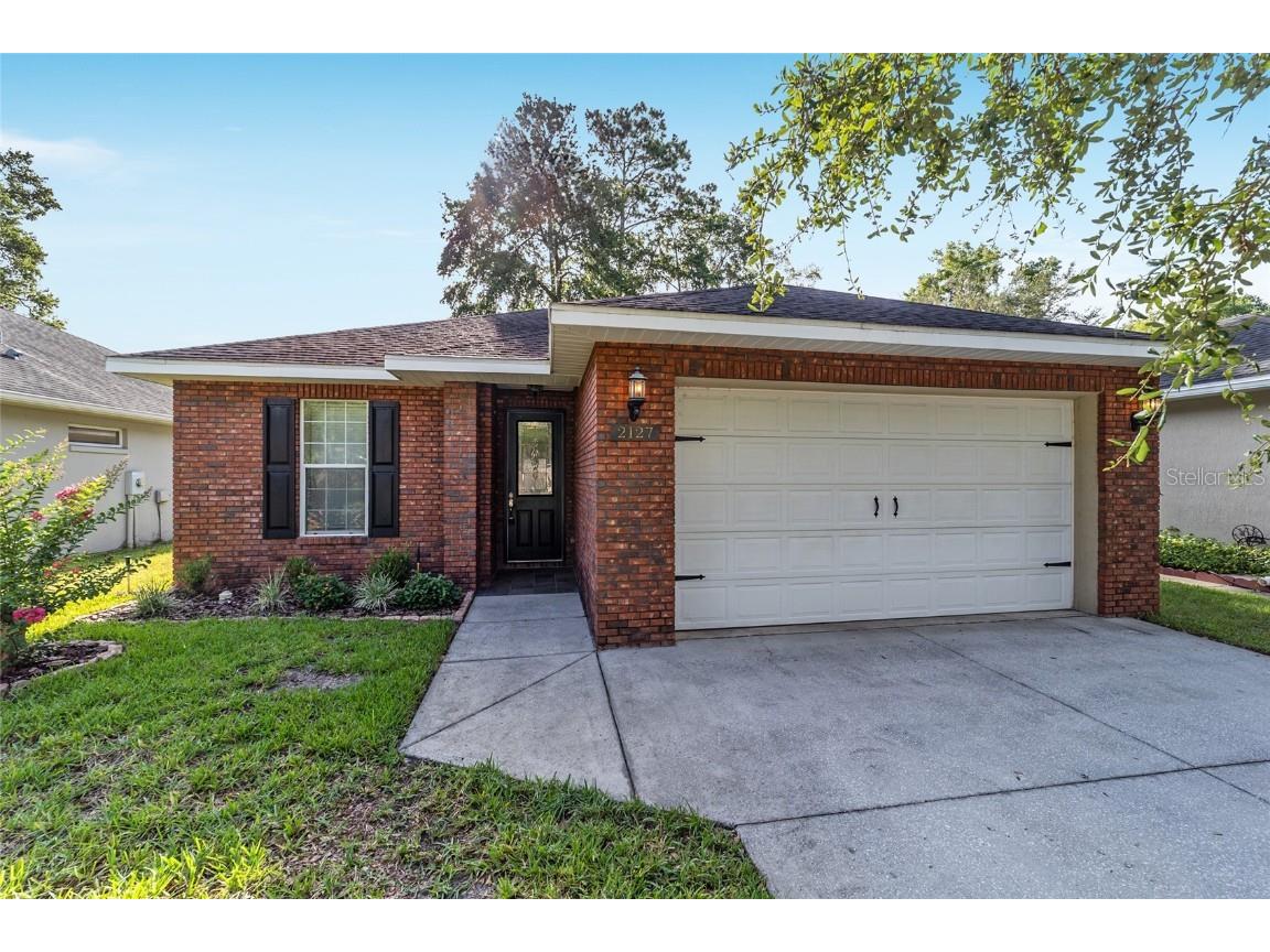 2127 NE 38th Terrace Ocala FL 34470 OM703756 image1