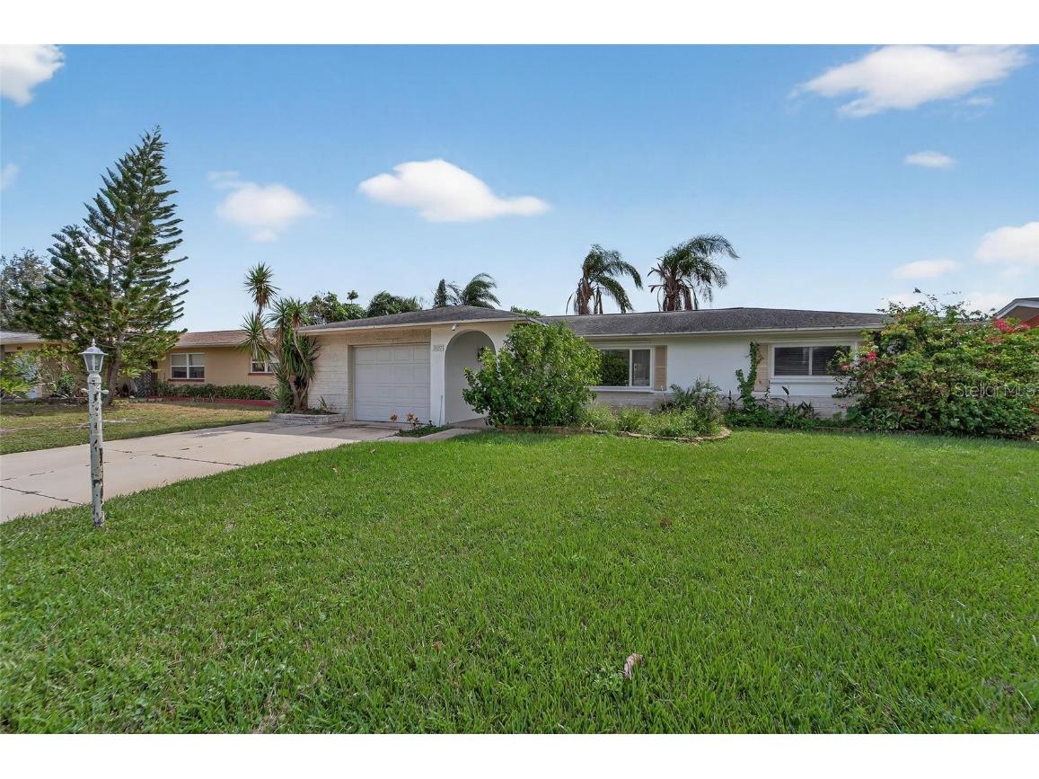 2127 Scotland Drive Clearwater FL 33763 TB8436165 image1