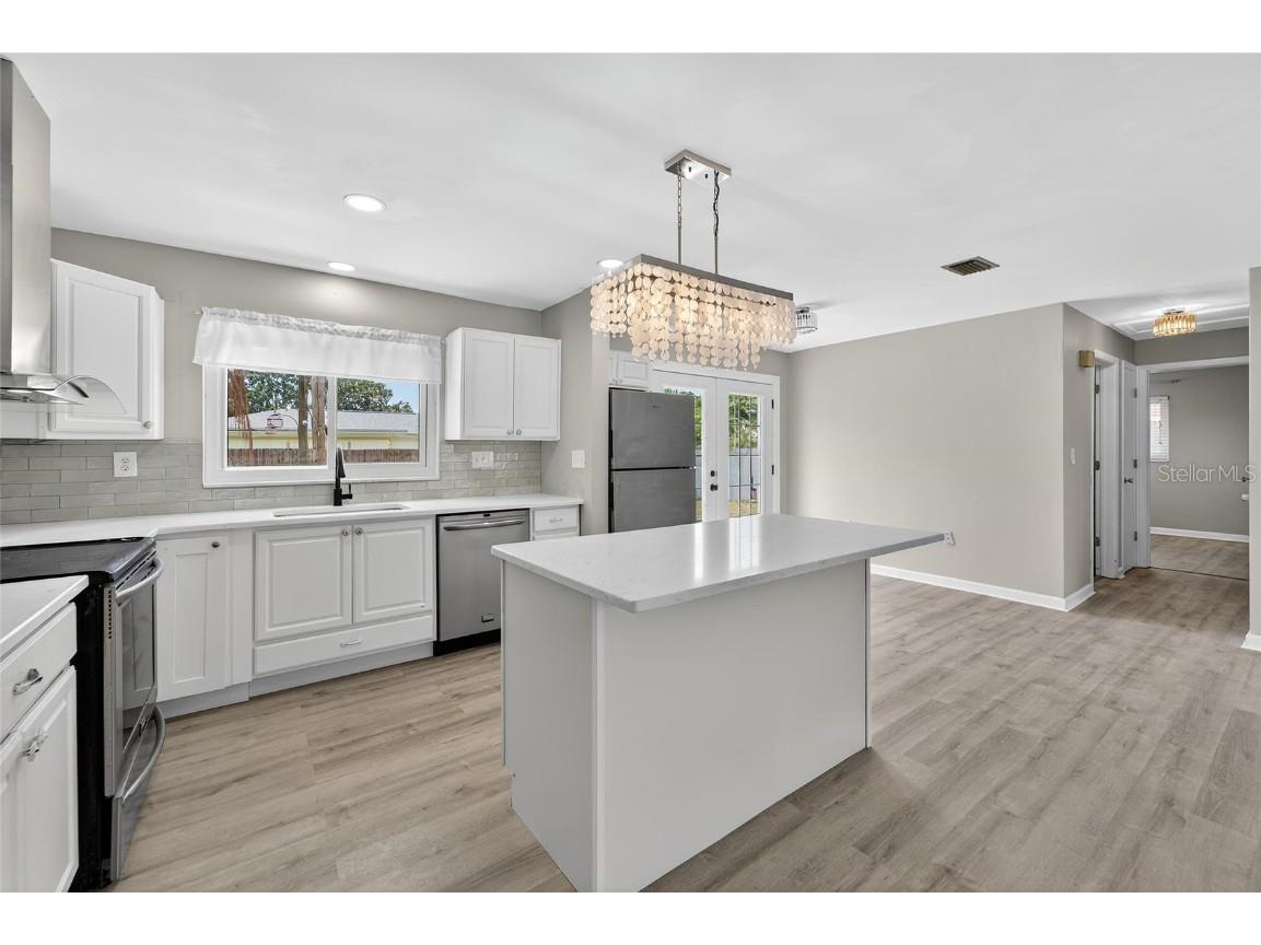 2127 Scotland Drive Clearwater FL 33763 TB8436165 image8