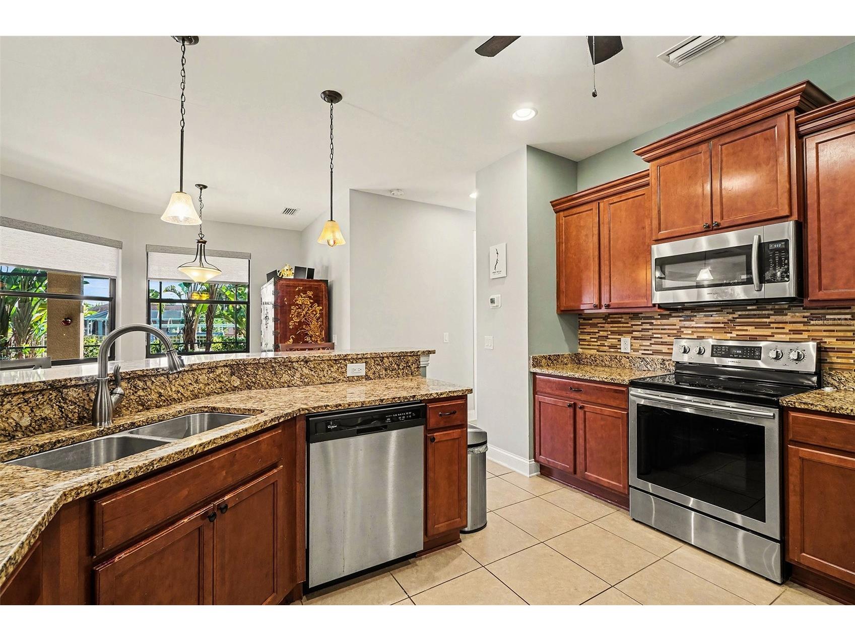 2127 SE 17th Place Cape Coral FL 33990 A4676648 image12