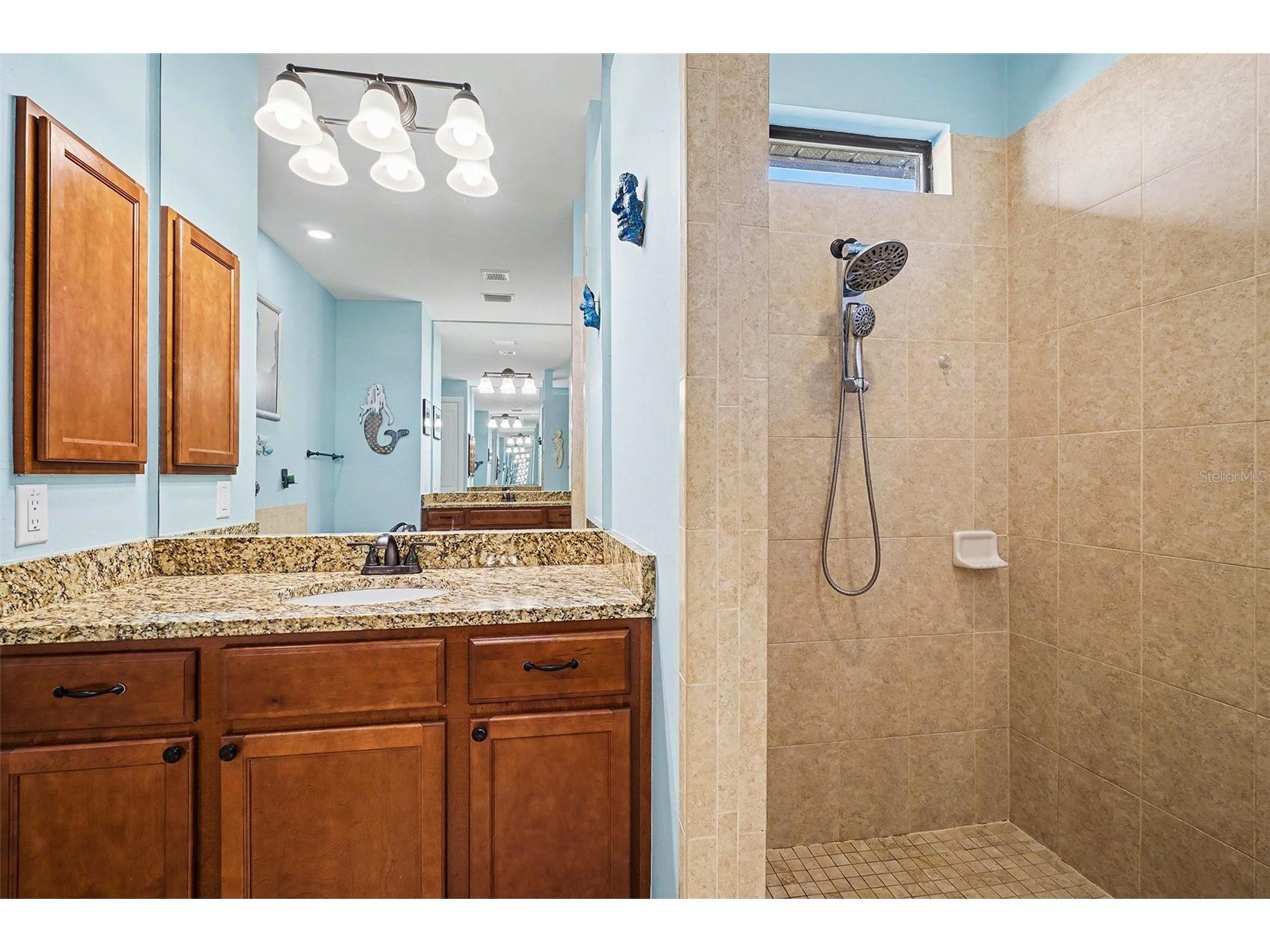 2127 SE 17th Place Cape Coral FL 33990 A4676648 image17