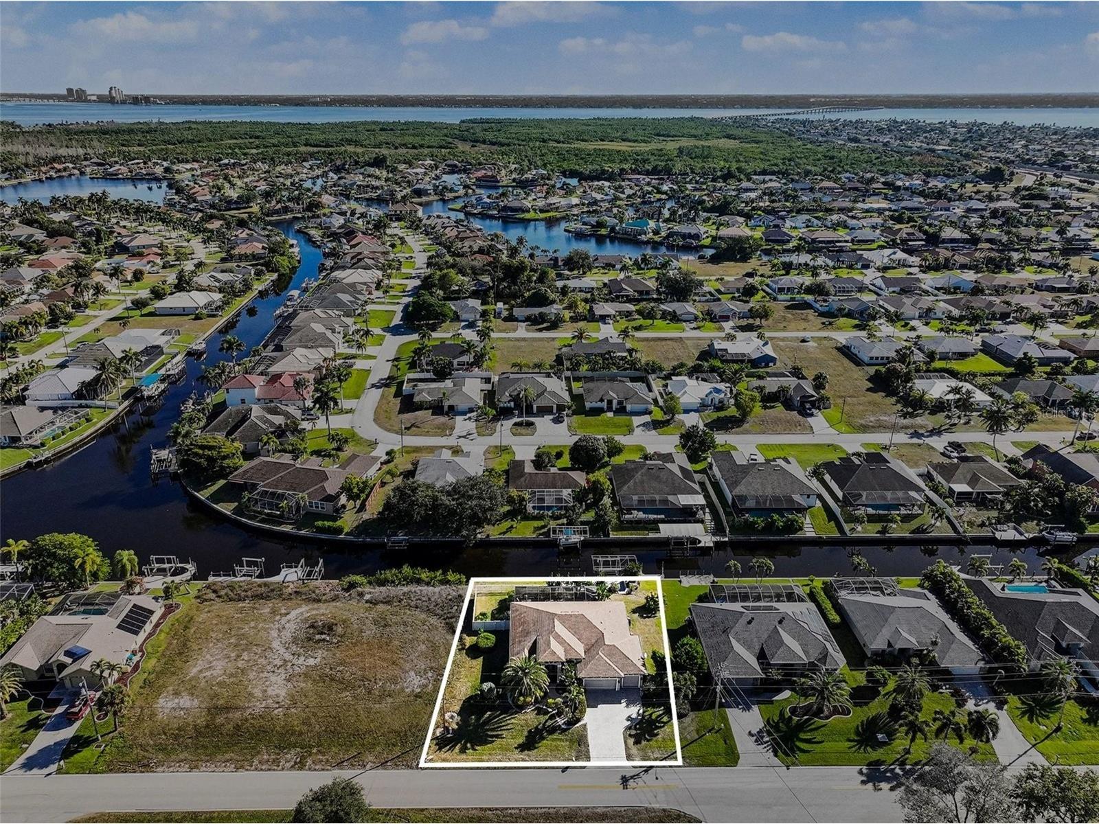 2127 SE 17th Place Cape Coral FL 33990 A4676648 image34