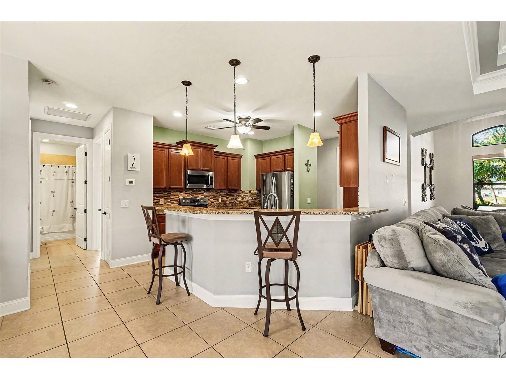 2127 SE 17th Place Cape Coral FL 33990 A4676648 image9