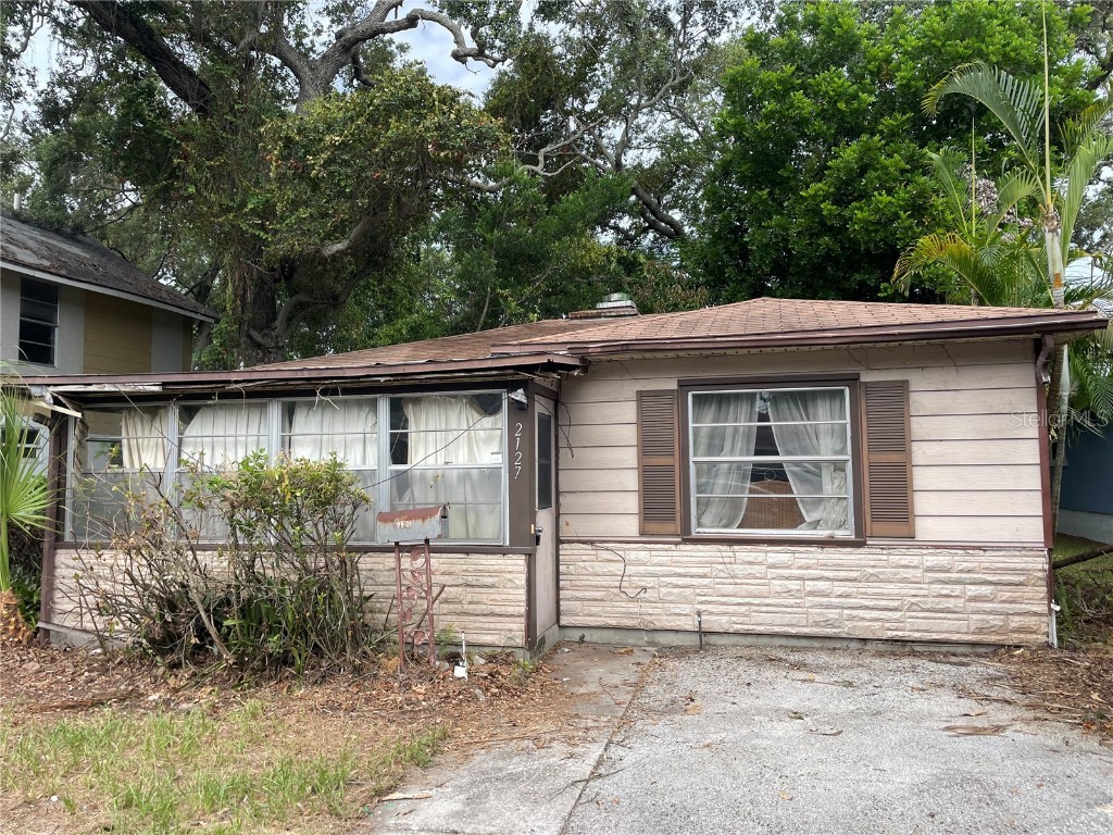 2127 Union Street S Saint Petersburg FL 33712 U8208054 image1