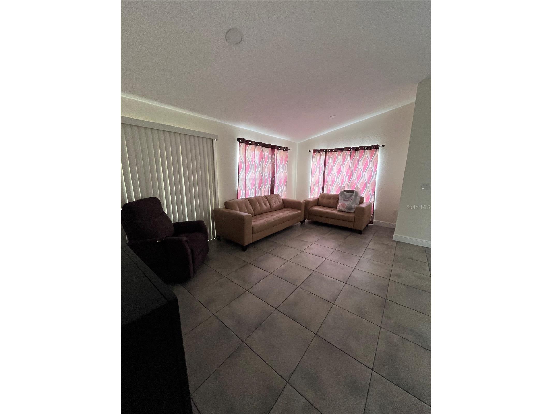 2127 W Perio Street #1 Tampa FL 33612 TB8506987 image6