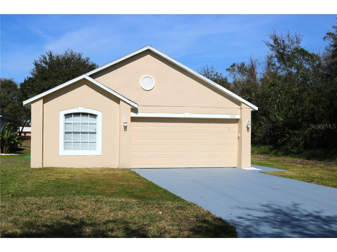 2127 Whispering Trails Boulevard Winter Haven FL 33884 L4934859 image1