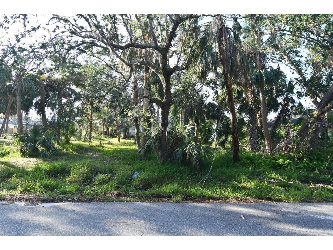 21277 Washburn Avenue Port Charlotte FL 33952 C7470374 image1