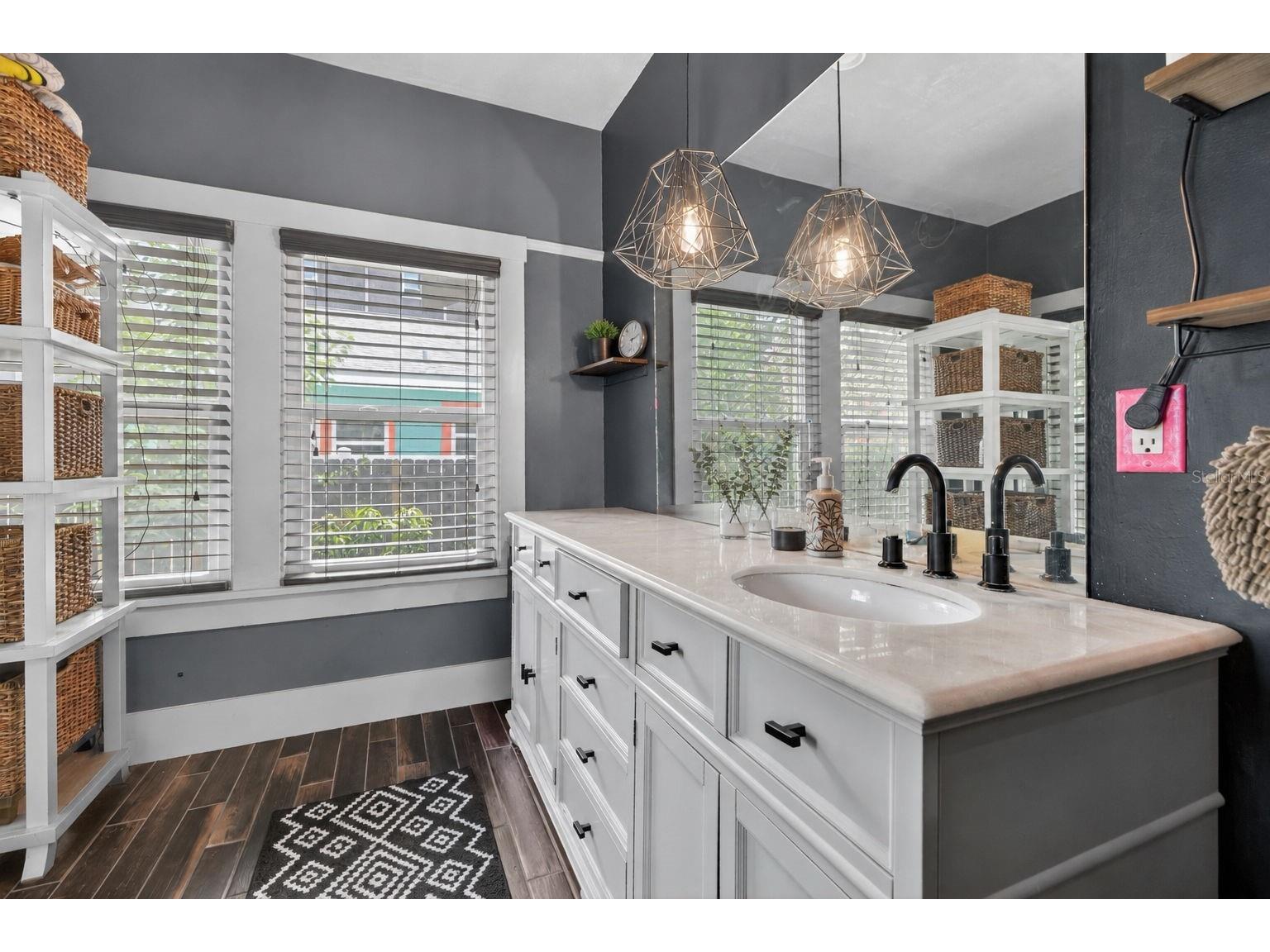 2128 5th Avenue N Saint Petersburg FL 33713 TB8517632 image15