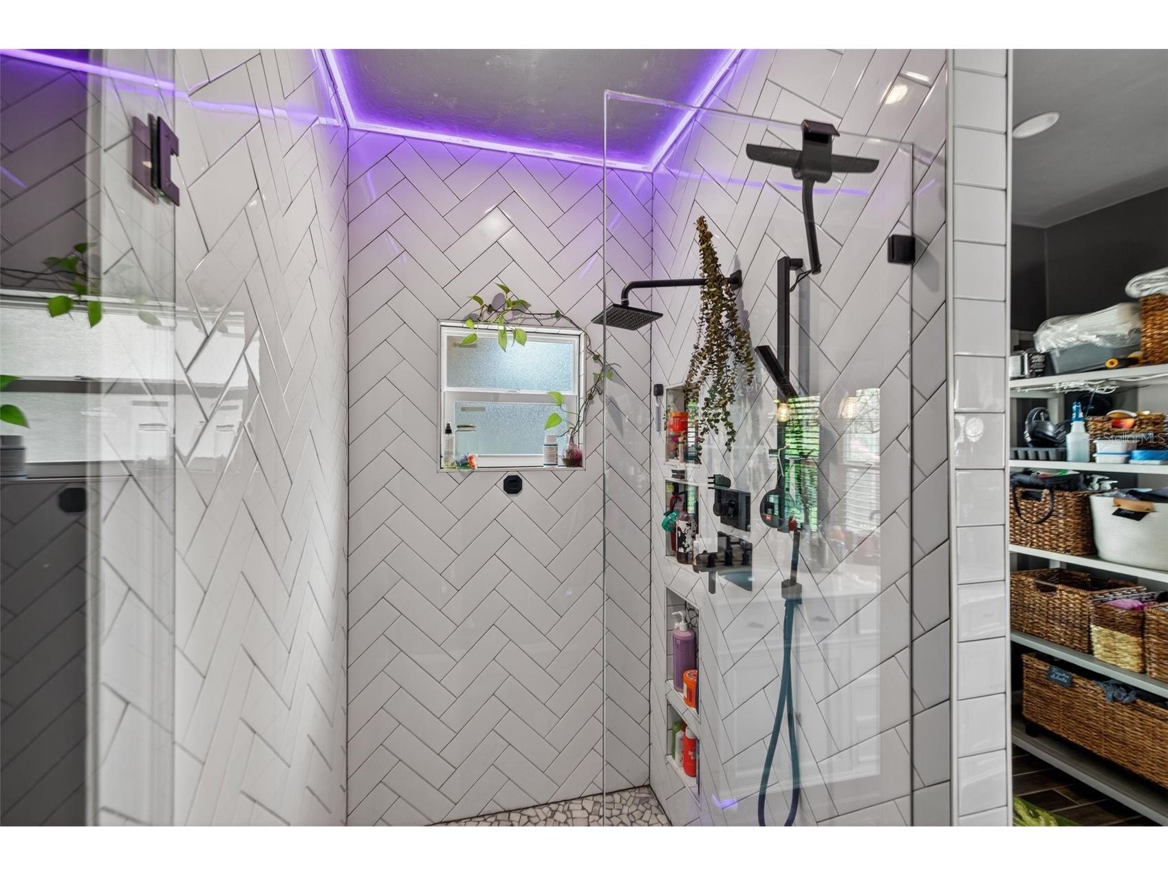 2128 5th Avenue N Saint Petersburg FL 33713 TB8517632 image16