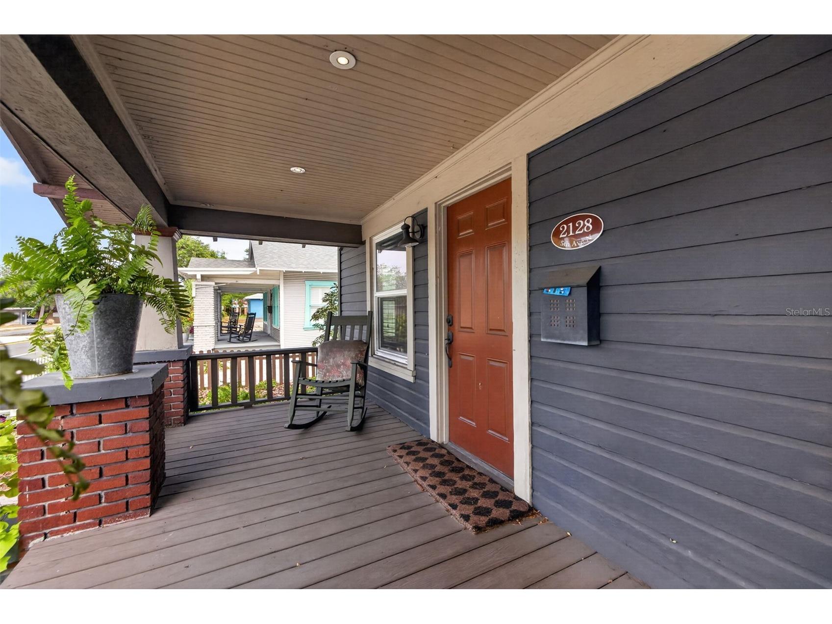 2128 5th Avenue N Saint Petersburg FL 33713 TB8517632 image3