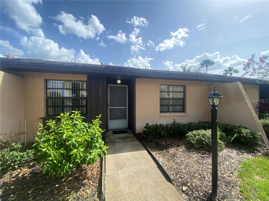 2128 Bahamas Court Kissimmee FL 34741 S5084604 image1