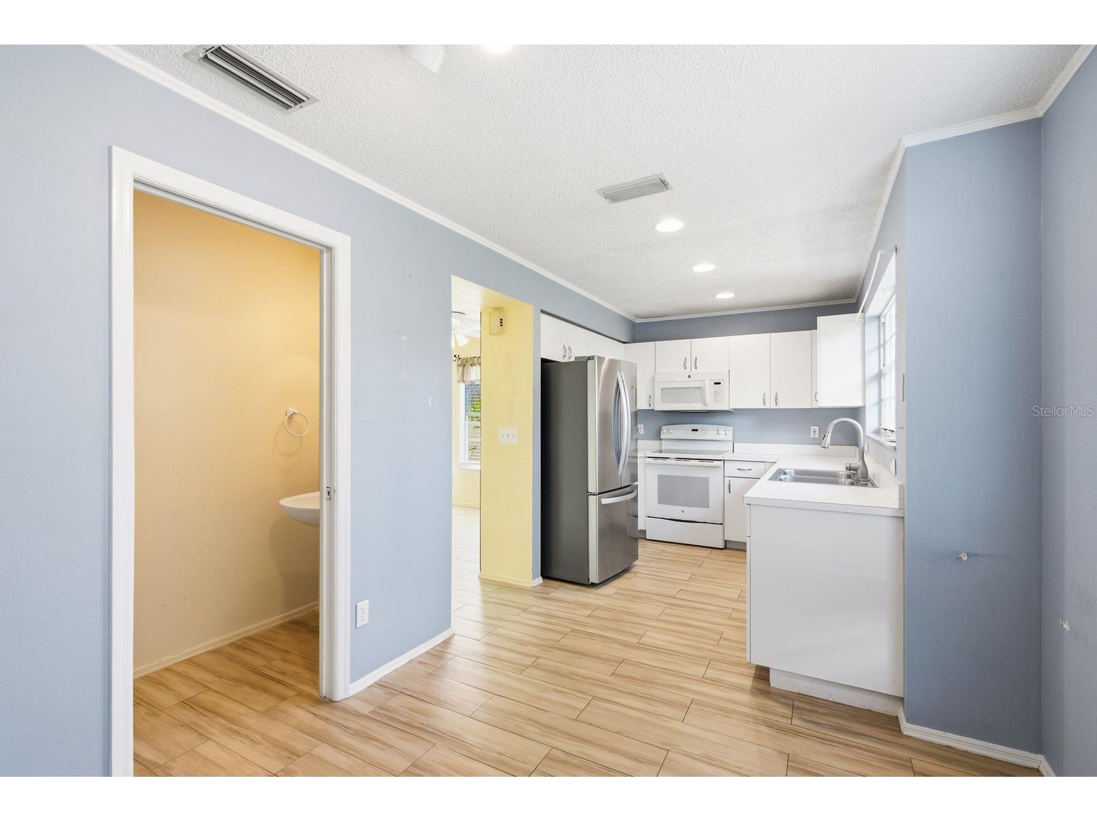 2128 Clover Hill Road Palm Harbor FL 34683 TB8475521 image17