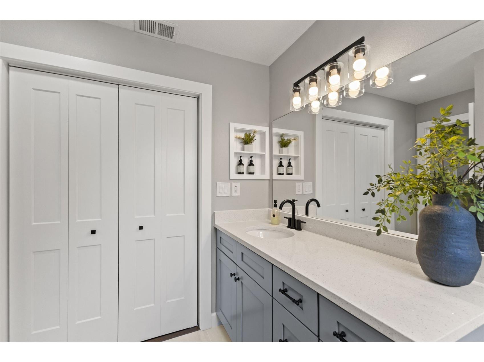 2128 W Elm Street Tampa FL 33604 TB8428936 image20