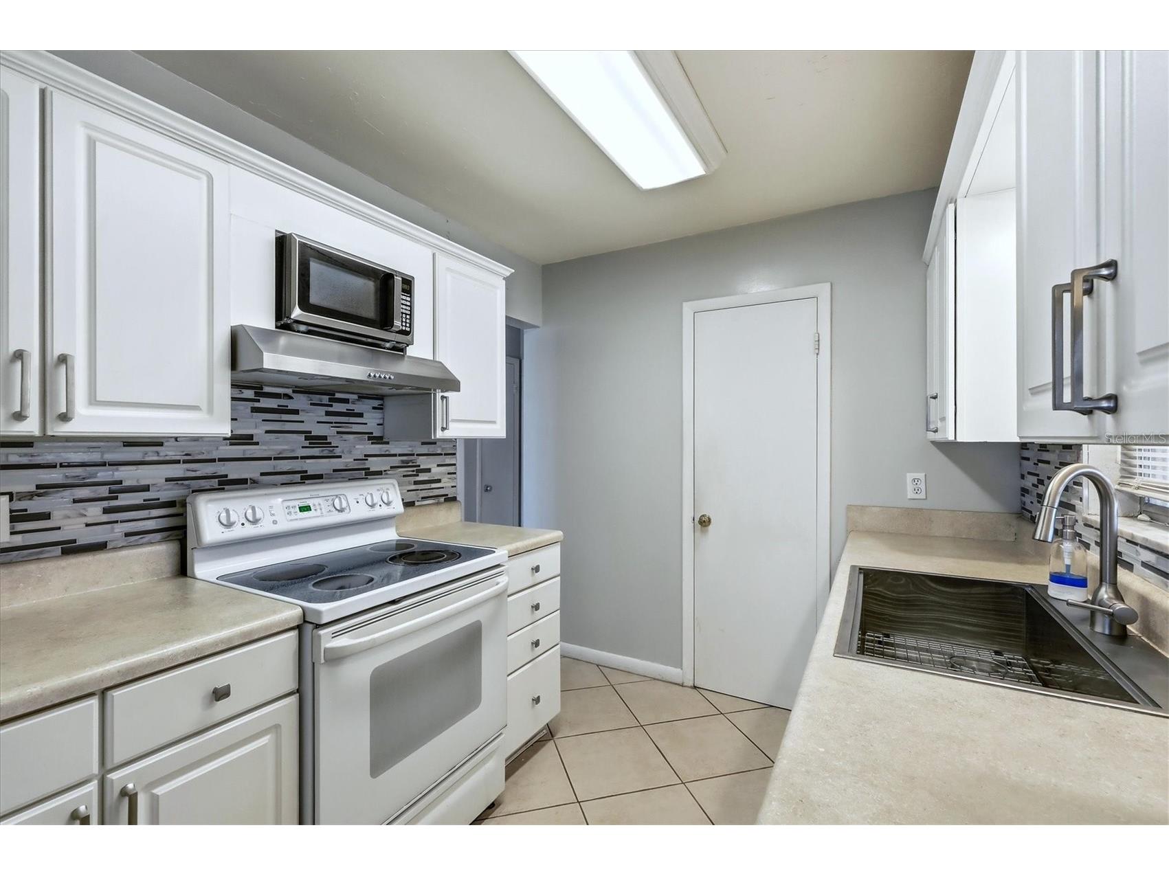 21283 Midway Boulevard Port Charlotte FL 33952 D6146269 image17