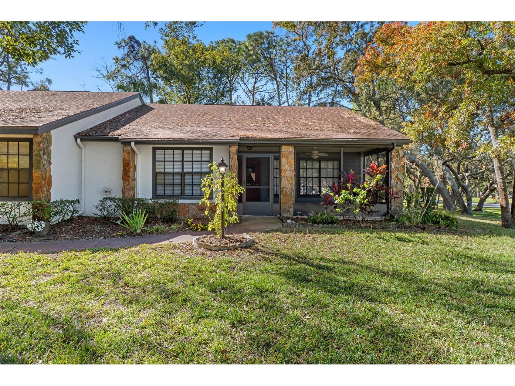 2129 Point O Woods Court Spring Hill FL 34606 TB8458699 image1