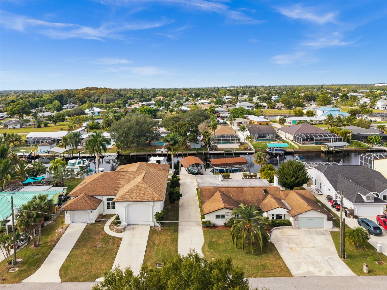 2129 W Tobago Circle Fort Myers FL 33905 TB8449573 image2