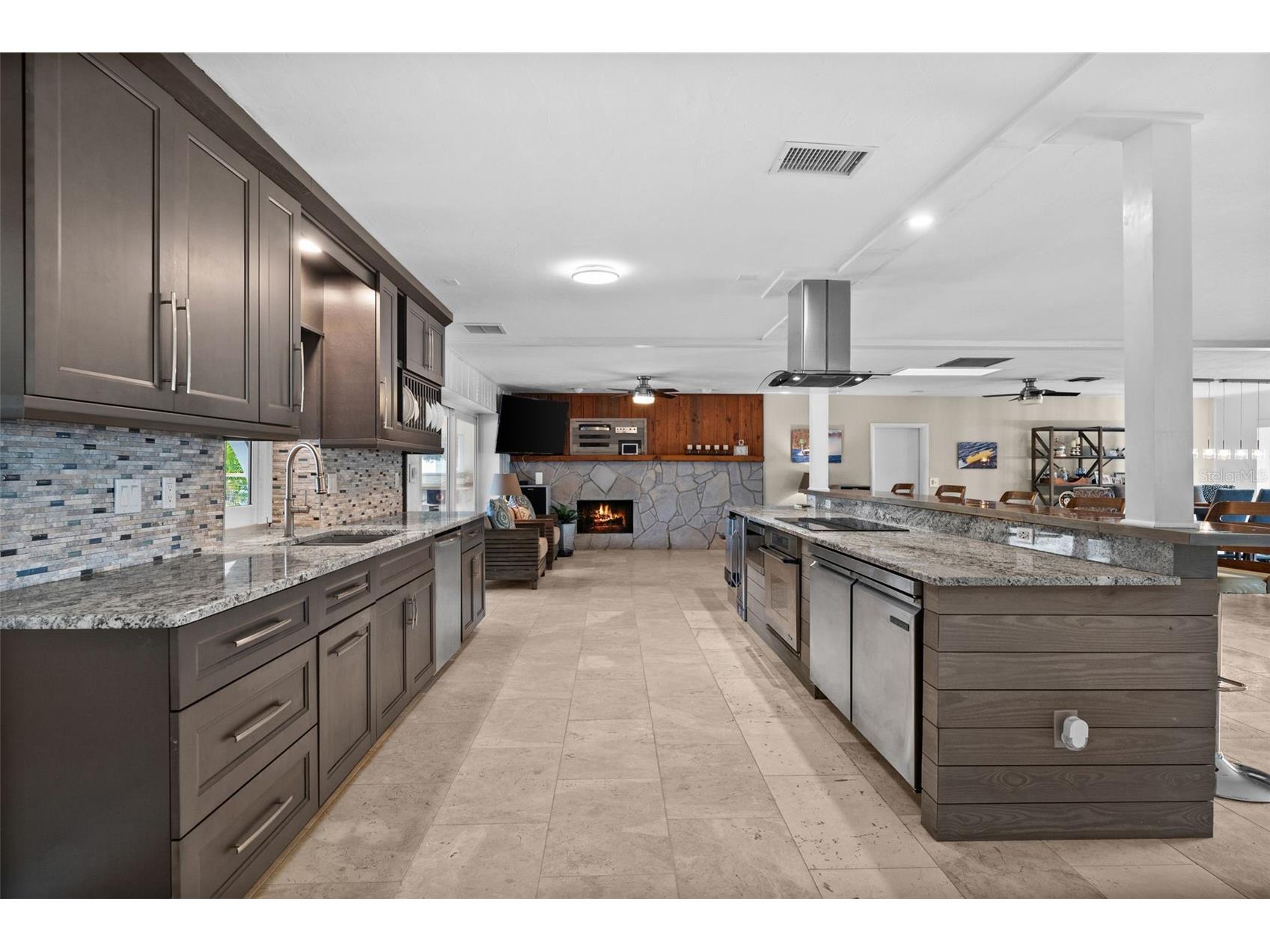 2129 W Tobago Circle Fort Myers FL 33905 TB8449573 image7