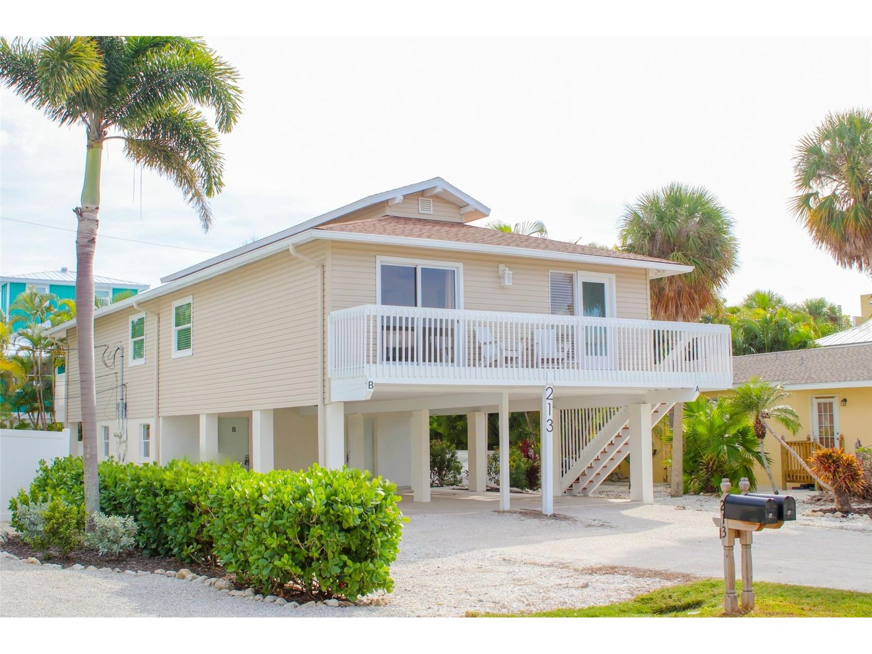 213 71st Street #A&B Holmes Beach FL 34217 A4675569 image1