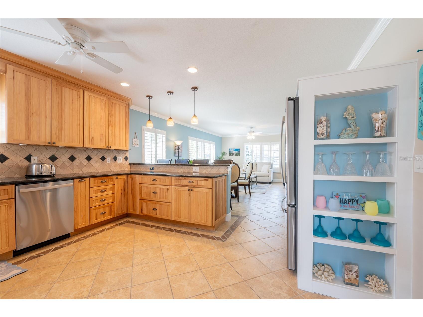 213 75th Street Holmes Beach FL 34217 A4673233 image11