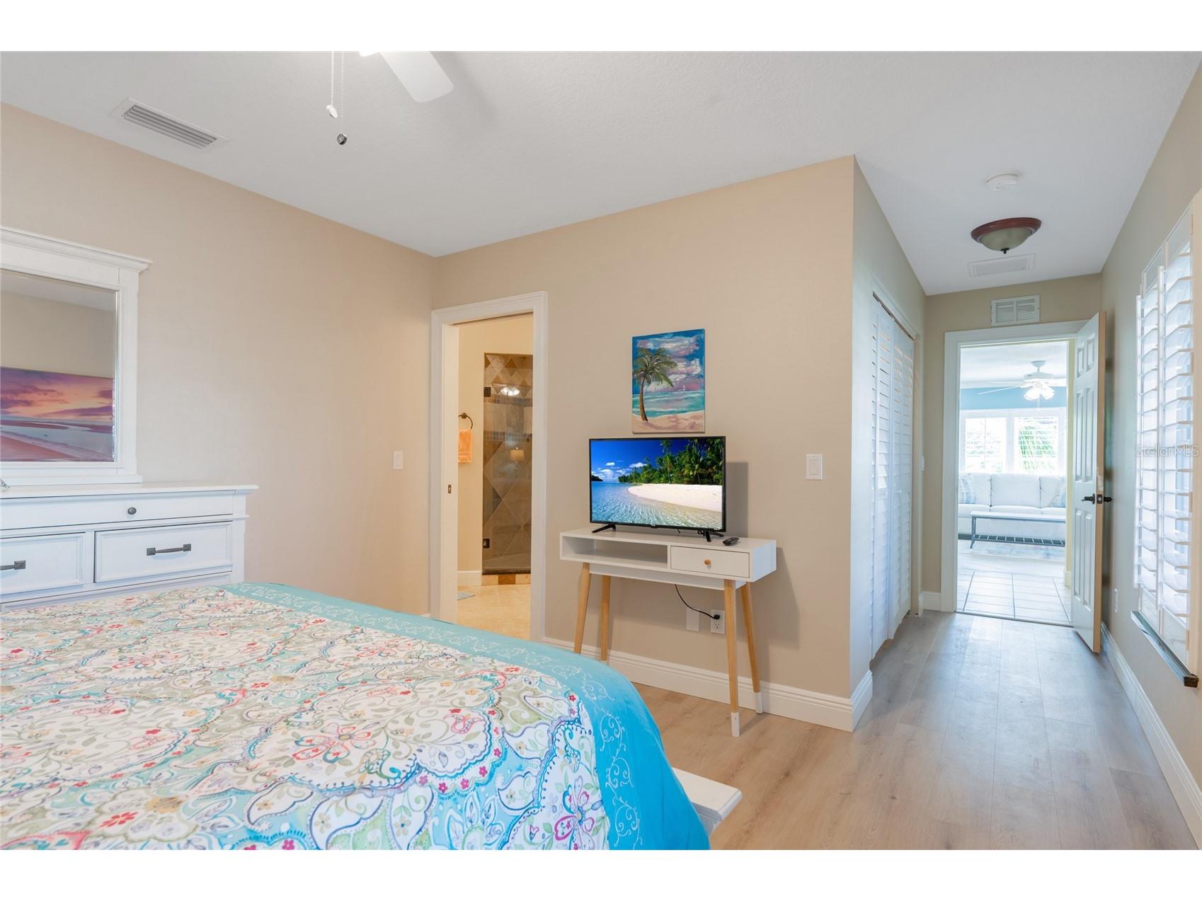 213 75th Street Holmes Beach FL 34217 A4673233 image18