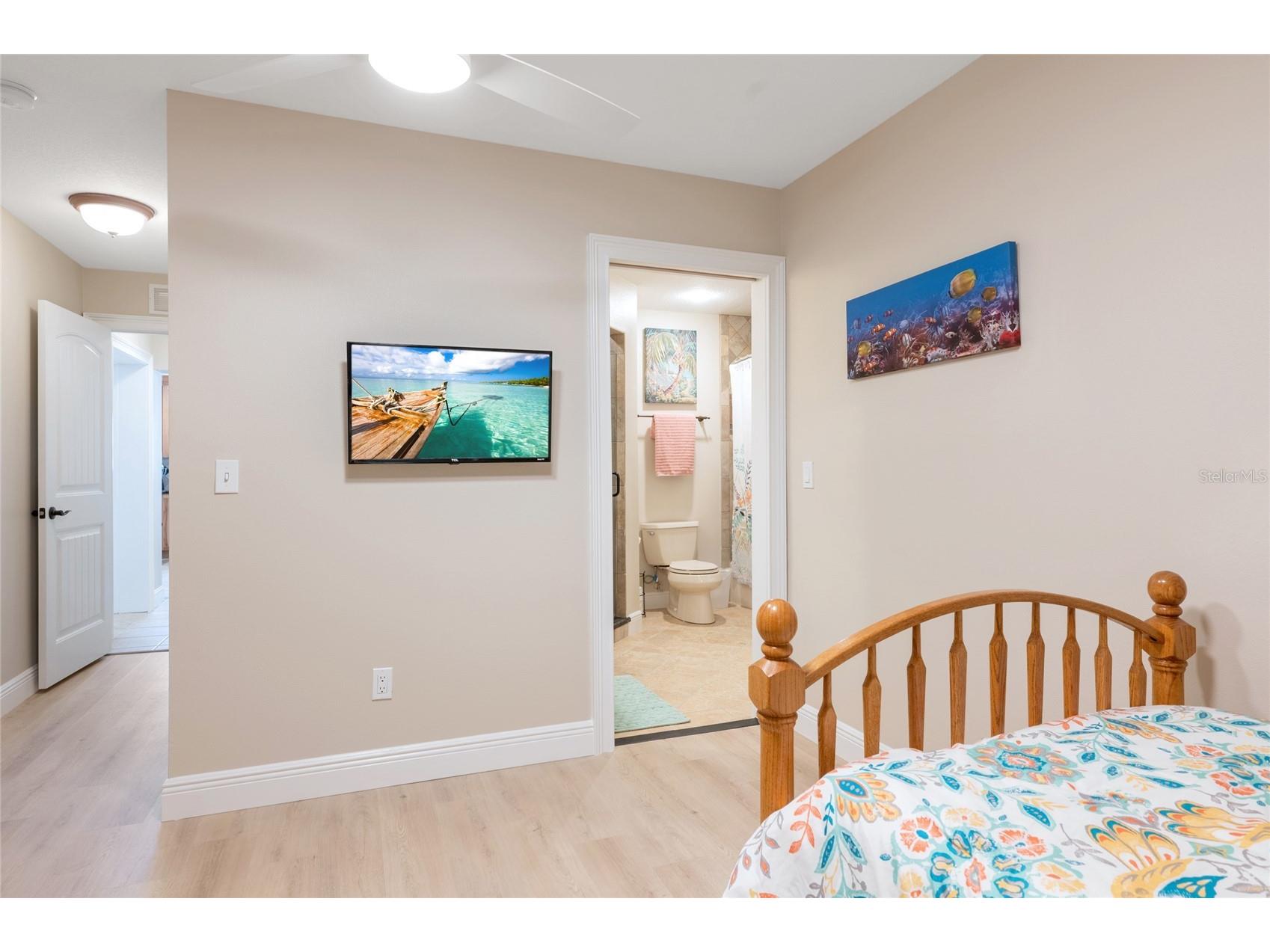 213 75th Street Holmes Beach FL 34217 A4673233 image23