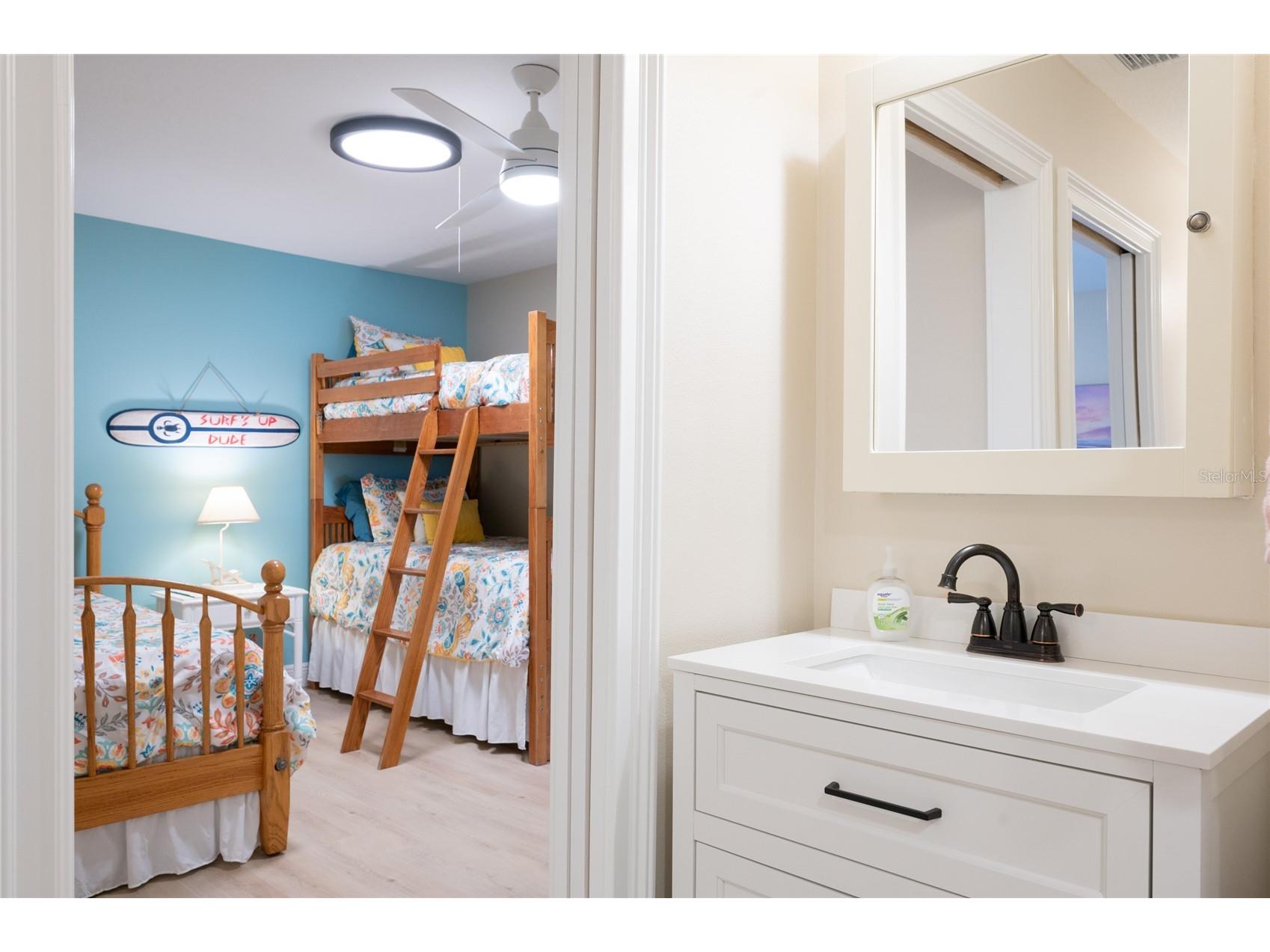 213 75th Street Holmes Beach FL 34217 A4673233 image24