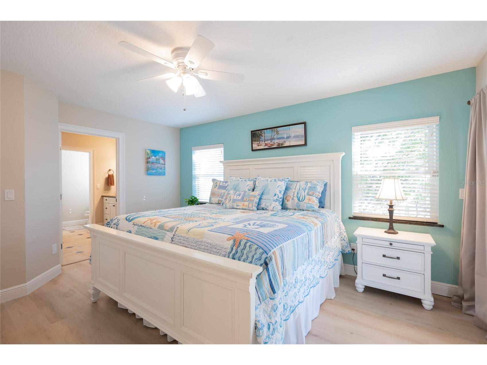 213 75th Street Holmes Beach FL 34217 A4673233 image28