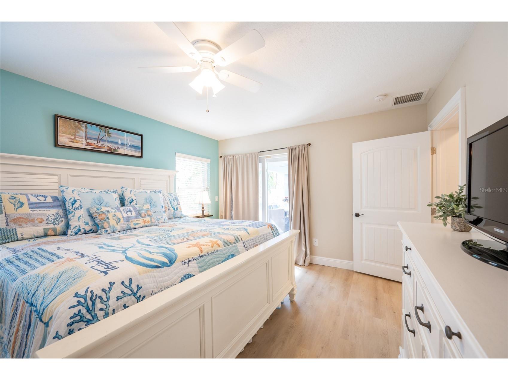 213 75th Street Holmes Beach FL 34217 A4673233 image29