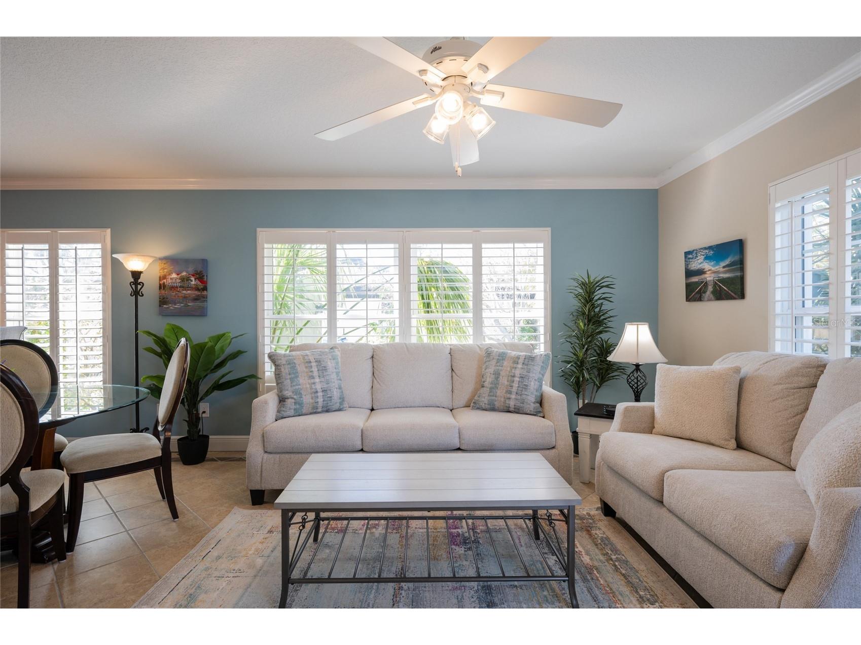 213 75th Street Holmes Beach FL 34217 A4673233 image3