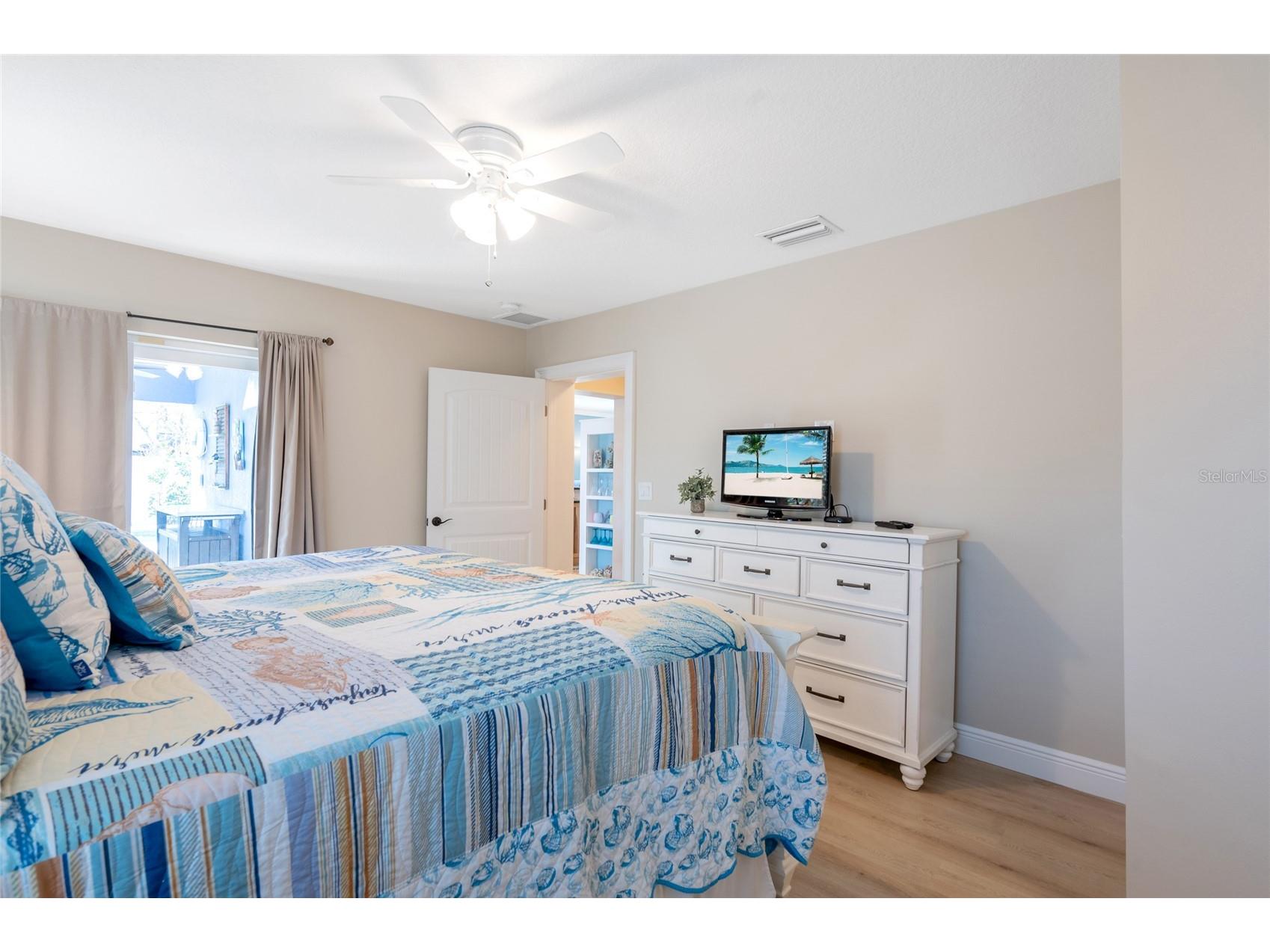 213 75th Street Holmes Beach FL 34217 A4673233 image30