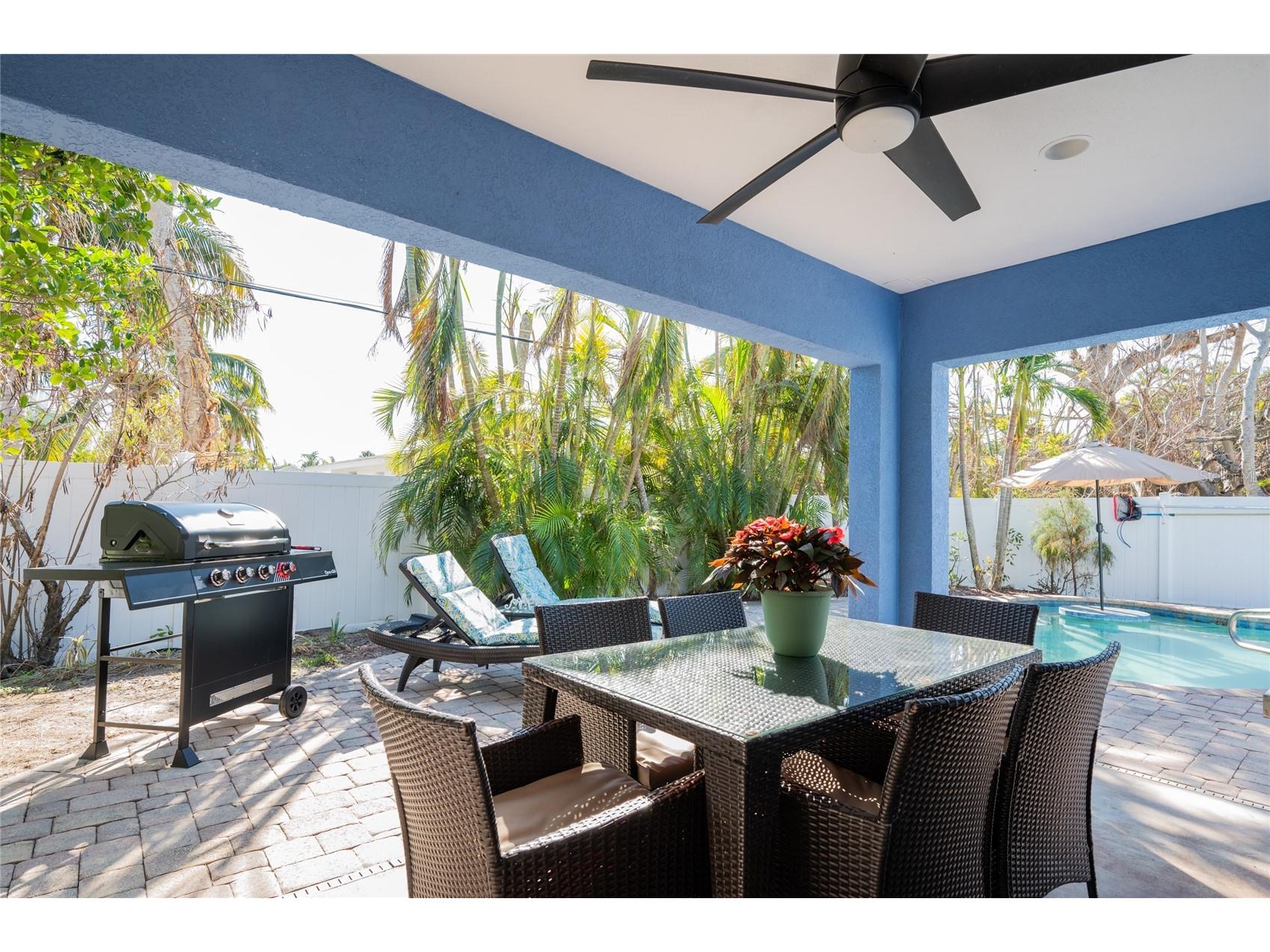 213 75th Street Holmes Beach FL 34217 A4673233 image39