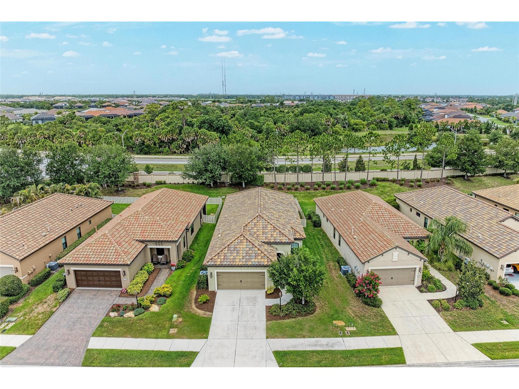 213 Alfero Way Nokomis FL 34275 A4693686 image1