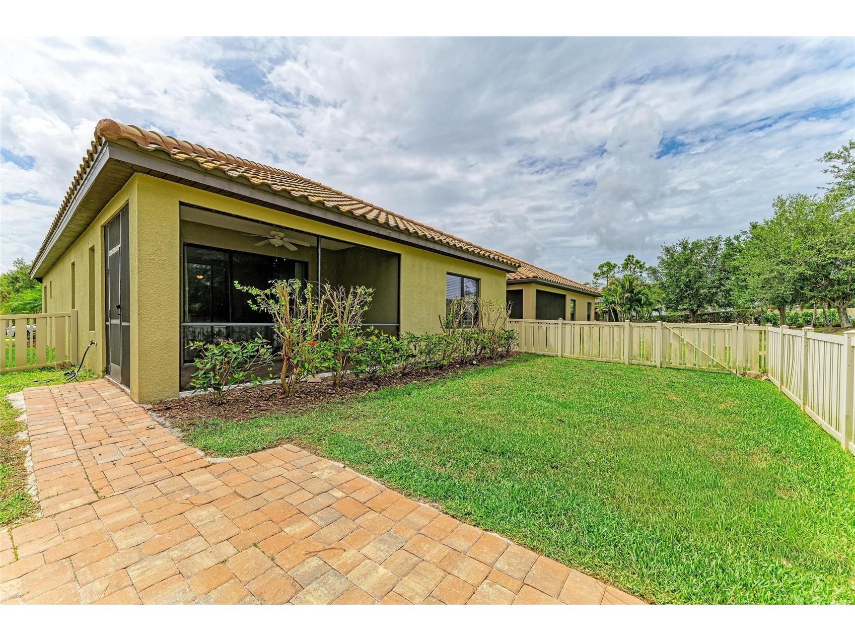 213 Alfero Way Nokomis FL 34275 A4693686 image37