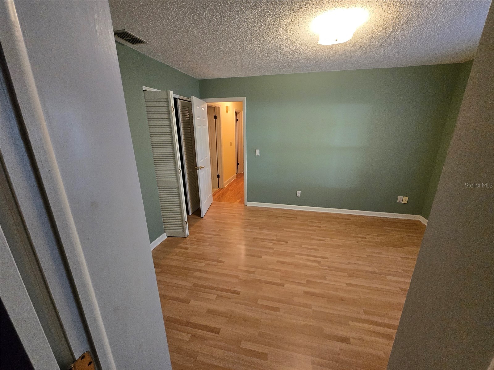 213 Arlington Avenue E Oldsmar FL 34677 TB8509657 image14