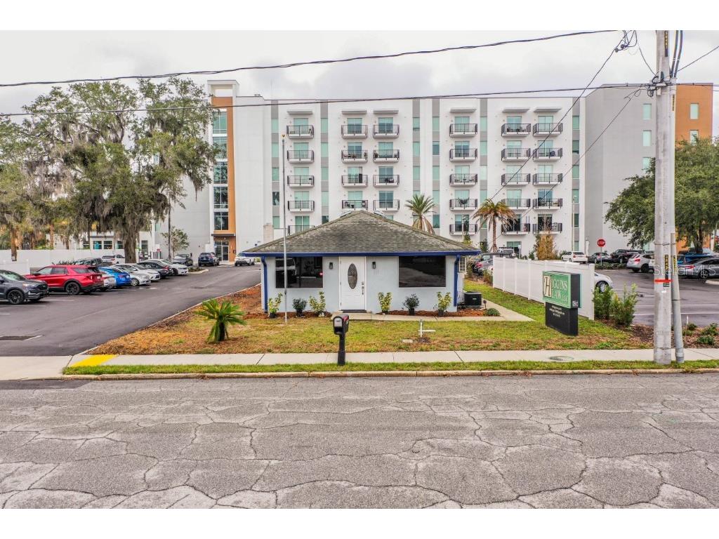 213 Avenue D SW Winter Haven FL 33880 W7860964 image1